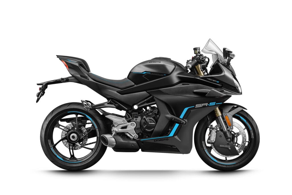 MY2025_450SR-S_Gem Black_Right_20260825031653962